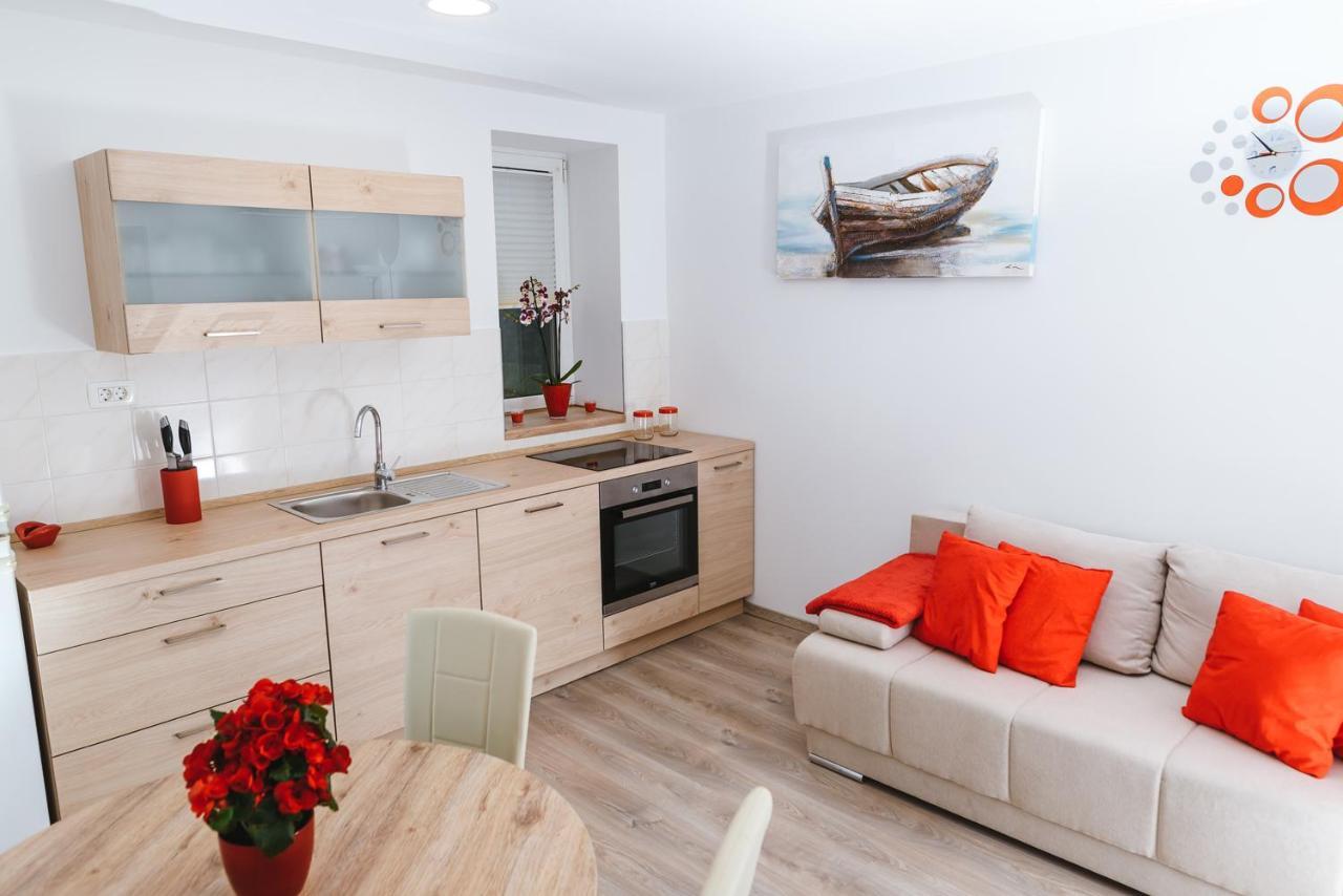 Apartma Nika Hrvatini Exterior foto